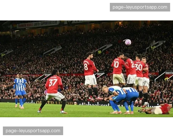 曼联防守定位球仍需改进，开场角球失分暴露问题